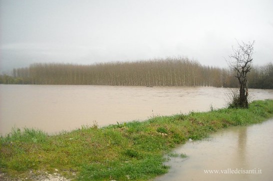 straripa fiume Liri