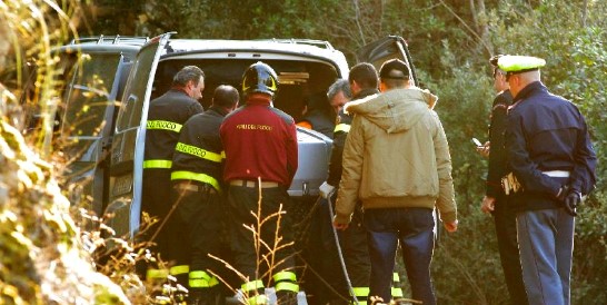 Cadavere di donna trovato nel burrone